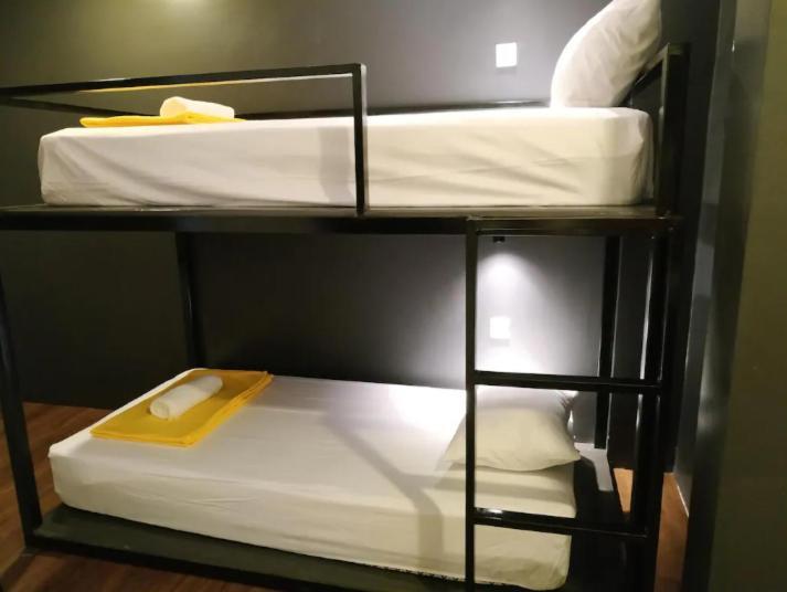 The Hive Hotel Сиемрип Экстерьер фото