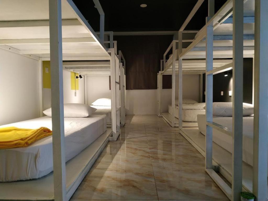 The Hive Hotel Сиемрип Экстерьер фото