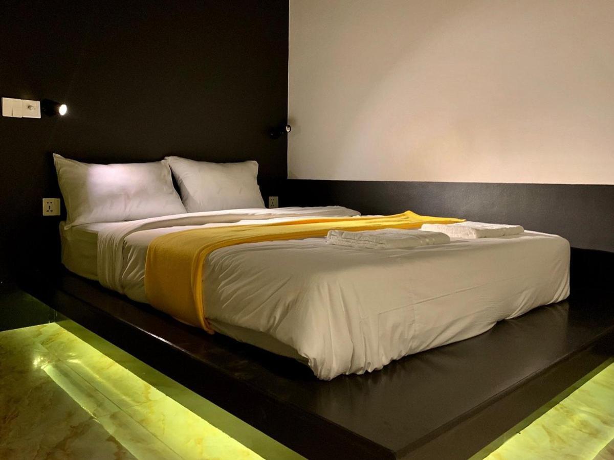 The Hive Hotel Сиемрип Экстерьер фото