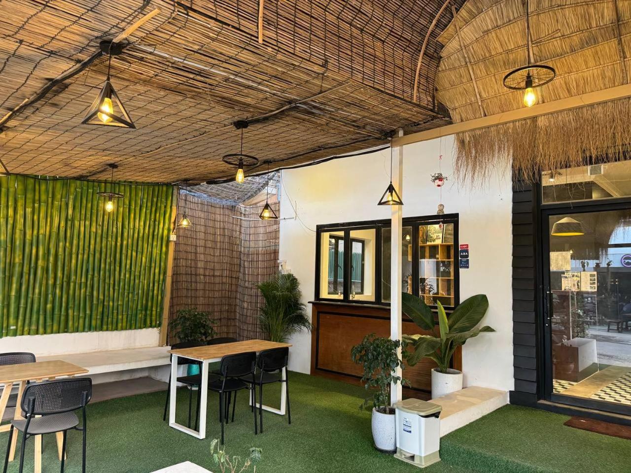 The Hive Hotel Сиемрип Экстерьер фото